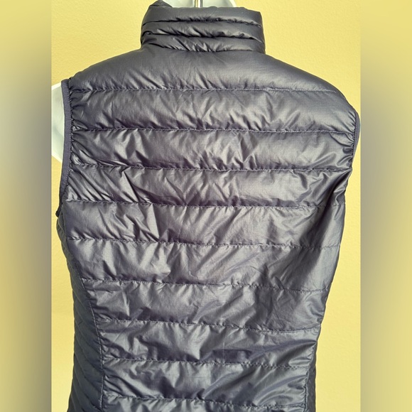 PATAGONIA Down Insulated Puffer Vest - Navy
Women’s Small - Picture 10 of 16